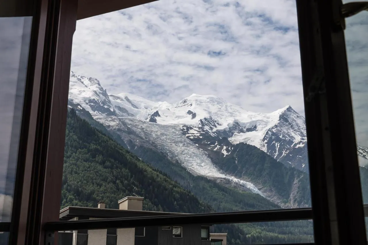 Apartment Alpes V - Alpes Travel - Central Chamonix - Sleeps 5 Francia